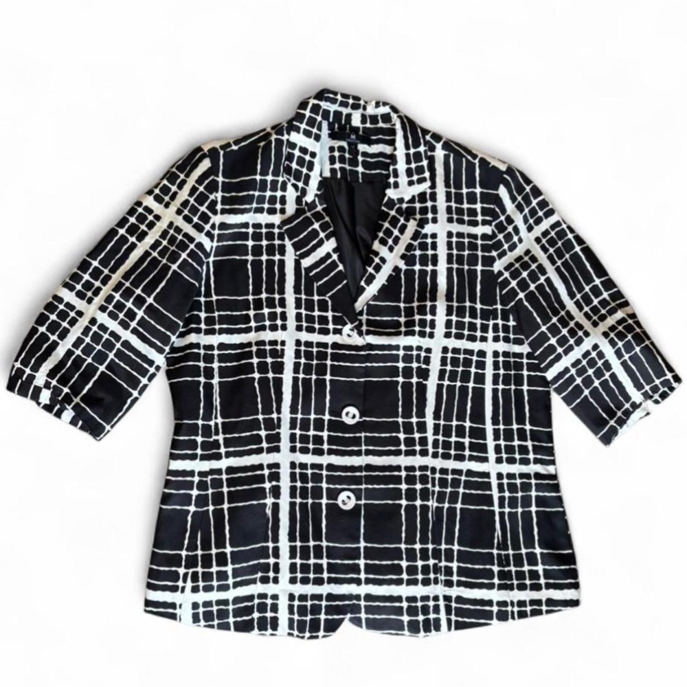 Stylish Black and White Checkered Blazer